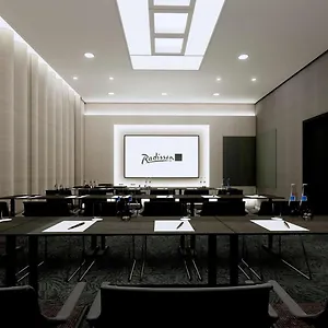 Radisson Blu Royal Hotel, Otel