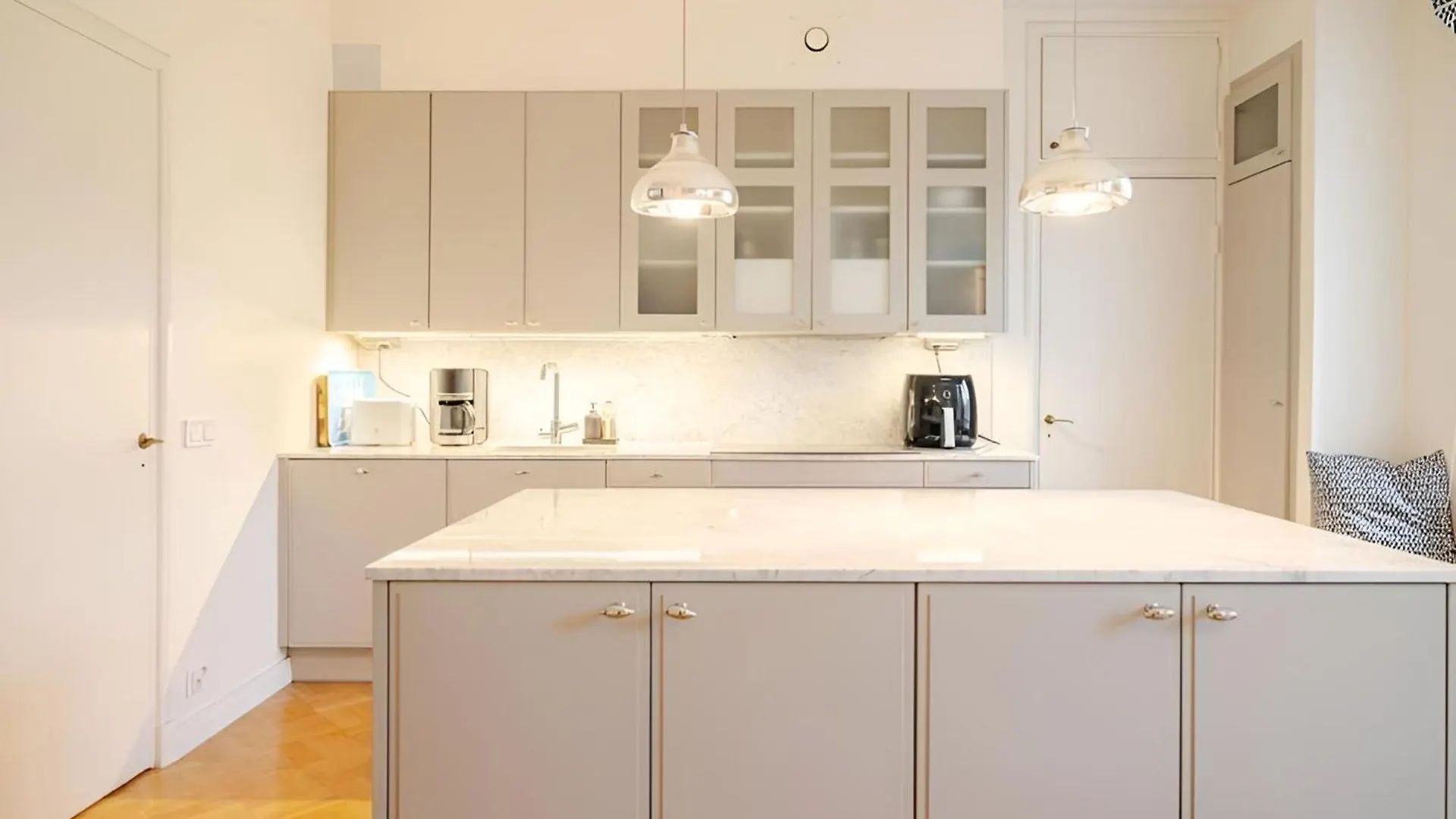 190M2 Modern Mansion In Central Helsinki Apartment 0*,